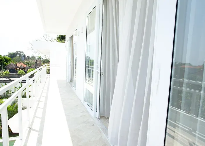 Snow 3 Bedroom Villa, Canggu